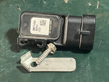 Load image into Gallery viewer, 115 hp Mercury MAP Pressure Sensor 854445 with 897445503 10-895054 four stroke EFI 18-7668
