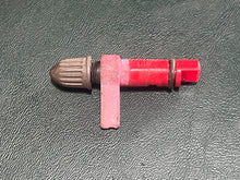 Charger l'image dans la galerie, 115 90 - 8 hp Johnson 0175158 LEVER &amp; VALVE Assy, 0126341 CAP two stroke
