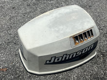 Cargar imagen en el visor de la galería, 90 115 hp Johnson 5001380 ENGINE COVER ASSY two stroke OIS 5001188 5001091
