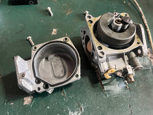 Charger l'image dans la galerie, 6 8 HP Yamaha carburetor with fuel pump 6G1-14301-01-00 two stroke 1987-2002
