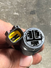 Cargar imagen en el visor de la galería, f 50 40 hp Yamaha STATOR ASSY 62Y-85510-01-00 four stroke 1998-2000
