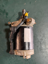 Cargar imagen en el visor de la galería, may have issue —-f 25 hp Yamaha 65W-81800-01-00 STARTING MOTOR ASSY starter FOUR STROKE oem 2000-04 25 HP
