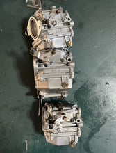 Charger l'image dans la galerie, 90 75 hp Yamaha carburetor set 6H107 two stroke 1992-2003 without linkages 6H1-14302-07-00 6H1-14301-07-00 6H1-14303-07-00
