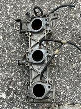 Cargar imagen en el visor de la galería, 90 hp Yamaha INTAKE MANIFOLD 6H1-13641-02-94 REED VALVE 688-13610-00-00 688-W0004-00-00 two stroke 1992-2009 some 75 hp
