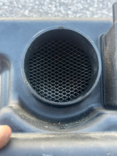 Charger l'image dans la galerie, BF 130 115 hp Honda MUFFLER CASE air box 17371-ZW5-000 four stroke 1999-up

