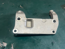 Charger l'image dans la galerie, BF 25 30 hp Honda 28491-ZV7-000 RECOIL BRACKET bajl bajs baws bawl Timing Belt
