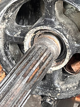 Charger l'image dans la galerie, DF 90 - 70 hp Suzuki 25” LOWER UNIT 55400-87LV0-YAY gear case 55110-87L31-YAY Four Stroke 2018 2016-present - for A Motors
