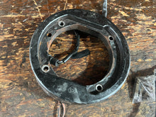 Load image into Gallery viewer, 140 hp Johnson Evinrude V4 looper STATOR 3/9 AMP 0583410 TIMER BASE 0583508 outboard some compatibility 110 120 125 130 1990-
