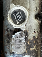 Cargar imagen en el visor de la galería, sold ebay aug2025——5.0 5.7 Liter OMC 1989 cylinder head #1 3853852 985431 Valve Cover 0986748 volvo
