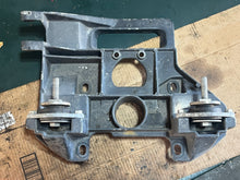 Load image into Gallery viewer, OMC 912537 Cobra Inner Transom Mount Plate 984757 2.3 3.0 4.3 5.0 5.7 5.8 7.5 Liter w/ Mounts
