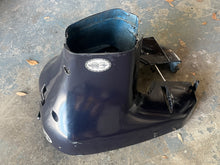 Cargar imagen en el visor de la galería, 175 150 135 115 hp Ficht Evinrude Lower Motor Cover PORT 5004969 5004969 STARBOARD 5004970 5005014 two stroke 2002-2006
