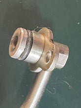 Cargar imagen en el visor de la galería, f 225 hp Yamaha 69J-14251-00-00 Fuel Injector Deliver Pipe NIPPLE 69J-24381-00-00 FUEL JOINT SET BAR 69J-13972-00-00 FUEL Pip
