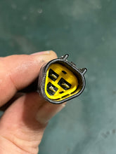 Charger l'image dans la galerie, f 150 175 200 225 hp Yamaha TRIM TILT SWITCH 704-82563-42-00 69J-82563-01-00 four stroke 2015-2024 some compatibility 25 40 5
