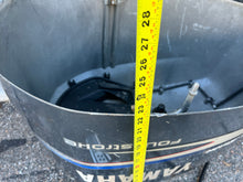 Charger l'image dans la galerie, F200,  F 225 hp Yamaha TOP COWLING four stroke LOCAL PICK UP ONLY
