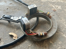 Charger l'image dans la galerie, 115 130 hp Yamaha 6E5-85580-00-00 6N7-85580-00-00 PULSER COIL New-style TWO STROKE 1990-2004
