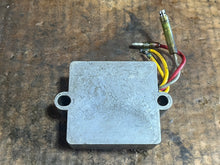 Load image into Gallery viewer, 90 75 Force 815279T5 Voltage REGULATOR rectifier TWO STROKE 1996

