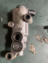 Charger l'image dans la galerie, BF 130 115 hp Honda iac ELECTRONIC AIR CONTROL VALVE ASSY with bolts 36550-ZW5-003 isc Four Stroke 1999-up
