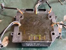 Charger l'image dans la galerie, 90 115 Johnson 584845 power pack CD4a0L61 control unit 0584845 585032c two stroke OIS
