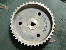 Cargar imagen en el visor de la galería, 150 200 225 250 300 hp Yamaha HPDI DRIVEN GEAR Pulley 68F-11537-00-94 two stroke 2000-2013
