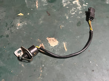 Cargar imagen en el visor de la galería, DF 50 40 hp Suzuki Johnson Evinrude NEUTRAL SWITCH 5030823 electrical Four Stroke 60 70 1999-2002
