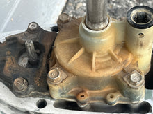 Charger l'image dans la galerie, 200 225 250 hp Yamaha HPDI 20” LOWER UNIT 60X-45300-10-NA Gearcase Assy TWO STROKE 2003-2009
