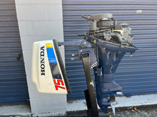 Charger l'image dans la galerie, BF 7.5 hp Honda four stroke outboard BF75 short shaft tiller steer
