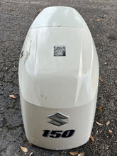 Cargar imagen en el visor de la galería, DF 150 hp Suzuki ENGINE COVER SET WHITE 61410-96881-Y5S 61420-96810-Y5S four stroke 2014-2016 needs gasket

