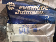 Cargar imagen en el visor de la galería, 90 - 250 hp Johnson Evinrude THERMOSTAT 0437090 437090 two stroke
