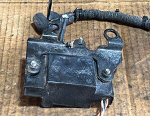Load image into Gallery viewer, 115 - 300 hp Evinrude E-tec 0586980 0587275 IGNITION COIL two stroke

