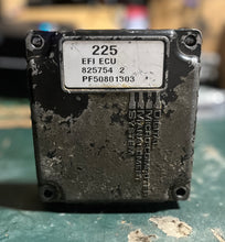 Load image into Gallery viewer, 225 250 hp Mercury EFI ECU control unit 8257542 oem 825754 2 TWO STROKE 3 Liter Replaced by -830046 2
