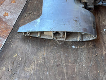Charger l'image dans la galerie, 40 50 hp Yamaha 20” manual tilt MIDSECTION UPPER CASING 6H4-45111-10-4D SWIVEL 697-43311-03-4D STEERING ARM 6H4-42510-02-4D E

