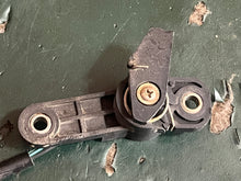 Charger l'image dans la galerie, parts BF 200 225 hp Honda TRIM ANGLE SENSOR 35660-ZY3-003 four stroke 2002-up, some compatibility 175 250 hp
