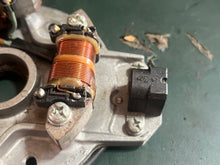 Cargar imagen en el visor de la galería, 50 40 hp Yamaha OEM BASE ASSY 63D-85560-10-00 stator trigger Two Stroke 2000-2005

