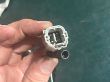 Cargar imagen en el visor de la galería, BF 50 40 HP Honda 32160-ZW4-H1110 IGNITION CONTROL MODULE (CDI) CABLE ASSY oem
