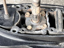 Charger l'image dans la galerie, DF 90 - 70 hp Suzuki 25” LOWER UNIT 55400-87LV0-YAY gear case 55110-87L31-YAY Four Stroke 2018 2016-present - for A Motors
