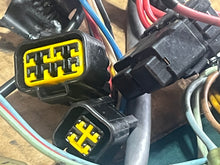 Charger l'image dans la galerie, F 50 hp Yamaha 64J-82590-10-00 engine wire harness 2001 tlrz t &amp; f motors 4 cylinder Four Stroke 2001-2003 earlier # 62Y-8259
