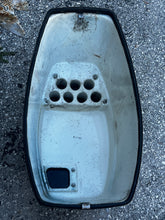 Charger l'image dans la galerie, 50 40 hp Tohatsu Nissan UPPER MOTOR engine COVER 3T5S675101 two stroke 2003
