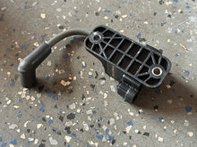 Cargar imagen en el visor de la galería, 25 - 225 hp Mercury 827509A7 827509 CDM ASSEMBLY ignition coil 4-pin OEM 5” boot - 827509A8 827509A9 827509A10 Two Stroke
