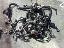 Charger l'image dans la galerie, CUSTOMIZED df 225 200 250 hp Suzuki WIRING HARNESS 36610-93J90 also 36610-93J91 four stroke - off 2006-07 model 2004-2011
