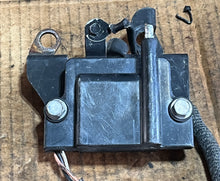 Load image into Gallery viewer, 115 - 300 hp Evinrude E-tec 0586980 0587275 IGNITION COIL two stroke
