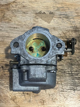 Cargar imagen en el visor de la galería, 70 hp Johnson Evinrude 313355 d2 d1 CARBURETOR w linkages, choke solenoid &amp; plunger TWO STROKE oem 0393546 0393547 CARBURETOR with linkages two stroke 1978-88
