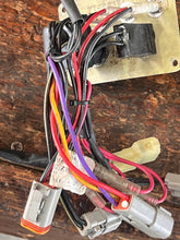Cargar imagen en el visor de la galería, BF 250 225 200 hp  MECHANICAL ENGINES 36452-ZW7-410AH four stroke FOR 3-pin main harnesses - some 40 - 250 hp compatibility
