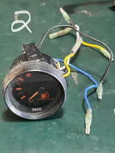 Cargar imagen en el visor de la galería, Yamaha outboard fuel meter gauge OEM
