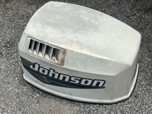 Cargar imagen en el visor de la galería, 90 115 hp Johnson 5001380 ENGINE COVER ASSY two stroke OIS 5001188 5001091
