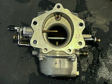 Charger l'image dans la galerie, 225 hp Yamaha 76 degree CARBURETOR SET port 2-4-6 62J-14301-00-00 62J-14302-00-00 62J-14303-00-00 two stroke 1994-1996
