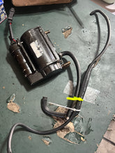 Charger l'image dans la galerie, 175 150 135 115 hp Ficht Evinrude vst VAPOR SEPARATOR FUEL PUMP 5004428 5009118 5001119 two stroke 2001-2005 compatible with 
