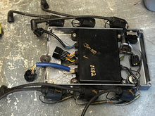 Load image into Gallery viewer, 150 175 200 hp Yamaha 62H-85540-00-00 CDI CU2682 with BRACKET &amp; COILS 1994-95 two stroke 150 175 superseded # 62H-85540-00-00
