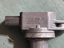 Cargar imagen en el visor de la galería, BF 115 135 140 150 hp Honda 30520-RRA-007 PLUG HOLE ignition COIL four stroke 099700
