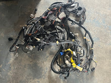 Charger l'image dans la galerie, VF 225 250 200 hp Yamaha WIRE HARNESS ASSY 6CB-82590-02-00 four stroke 2013-2015 4.2 Liter
