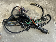 Charger l'image dans la galerie, 150 175 200 hp Mercury HARNESS ASSY 84-98866A25 Two Stroke EFI
